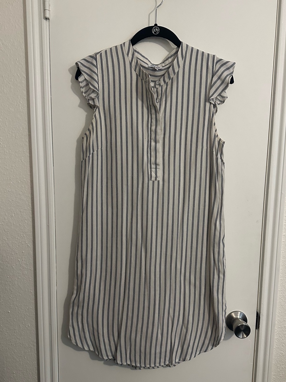 Sleeveless Striped Shift Dress in White and Gray